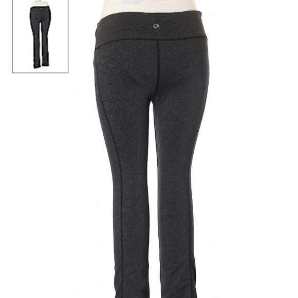Gap Fit - Maternity Activewear Pants - Picture 2 of 6